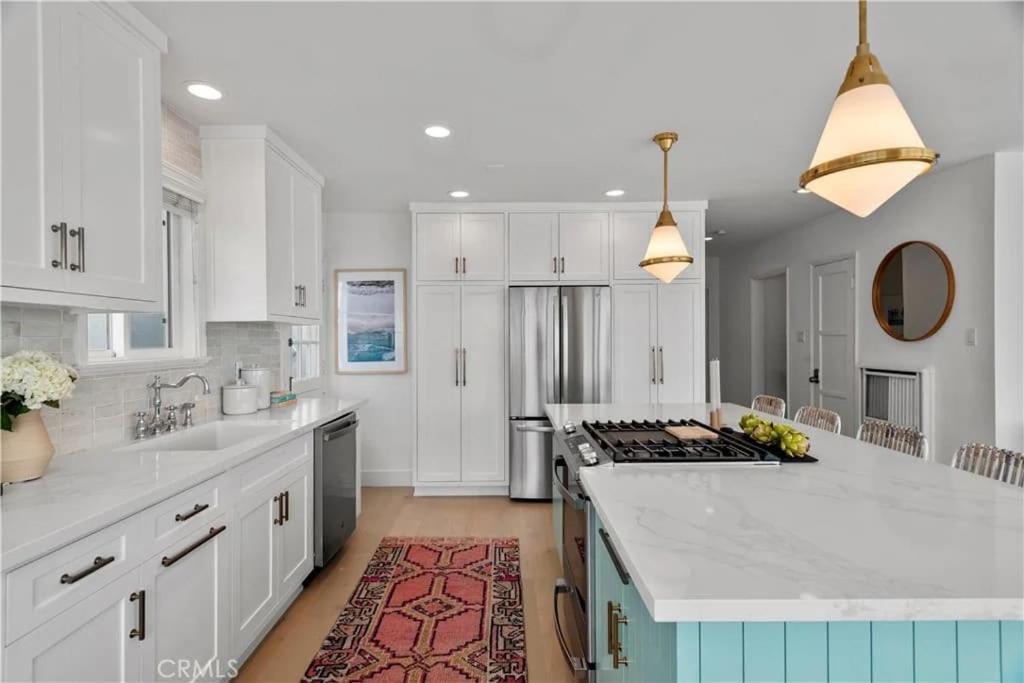 Holiday home Amazing Location! Luxurious Cottage.ocean Views