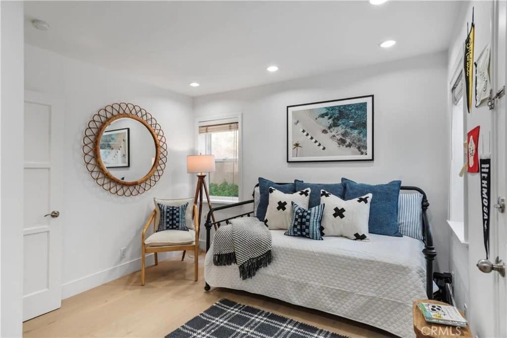 Amazing Location! Luxurious Cottage.ocean Views Manhattan Beach